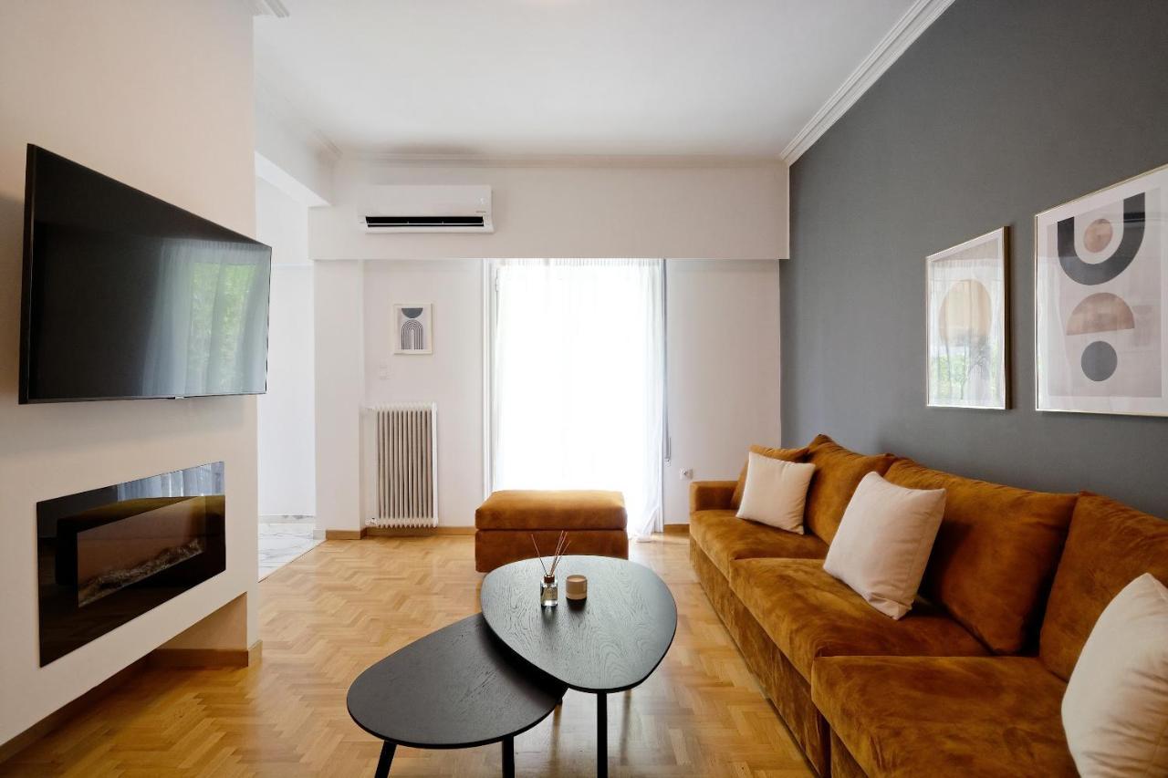 Elegant Big Apartment In Athens Center With Balcony Exterior foto